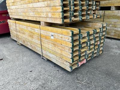 Immagine panoramica di Buttholz schalung Shuttering beam (40x)